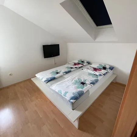 Rest Nest * Vrhnika